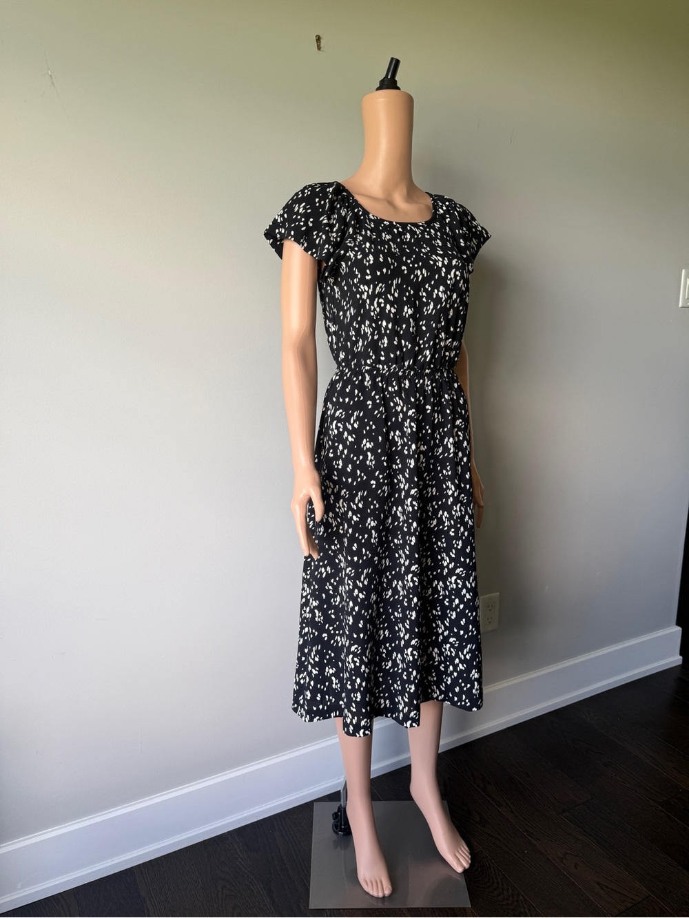 RW&CO. Black and White Printed Midi Dress